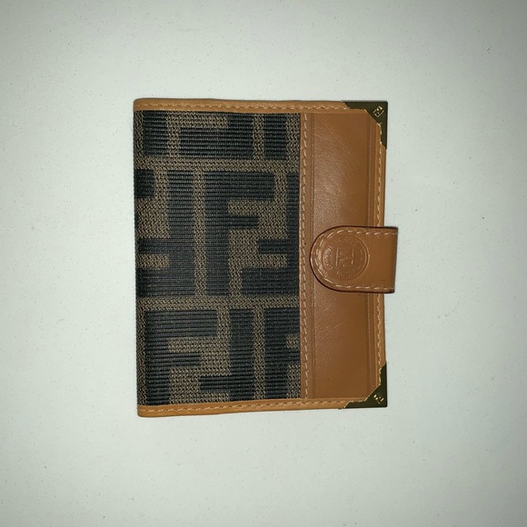 Vintage Fendi Checkbook and Credit Card Holder - Picture 4 of 7